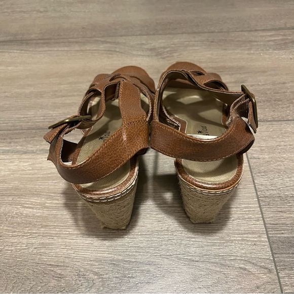 Brown wedges - Picture 3 of 4